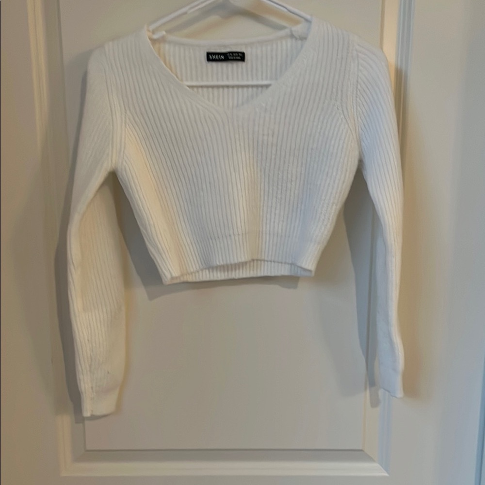 White V-Neck Ribbed Knit Top